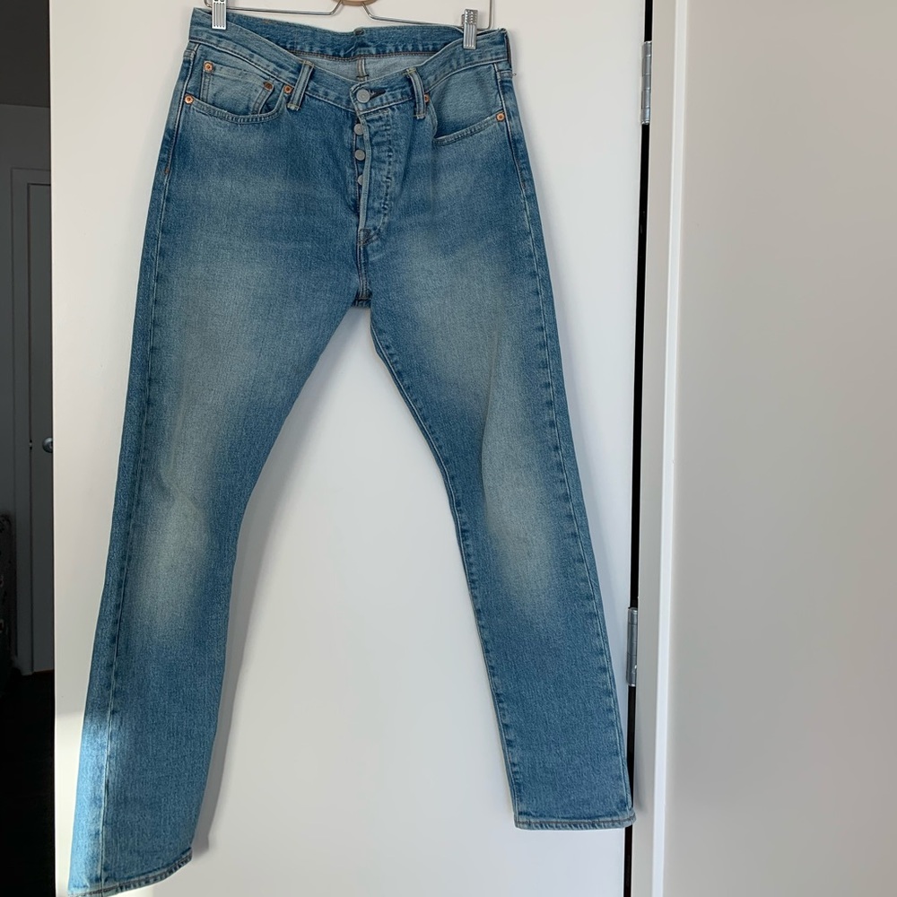 Levis Men’s Medium Washed Denim Jeans Size 32